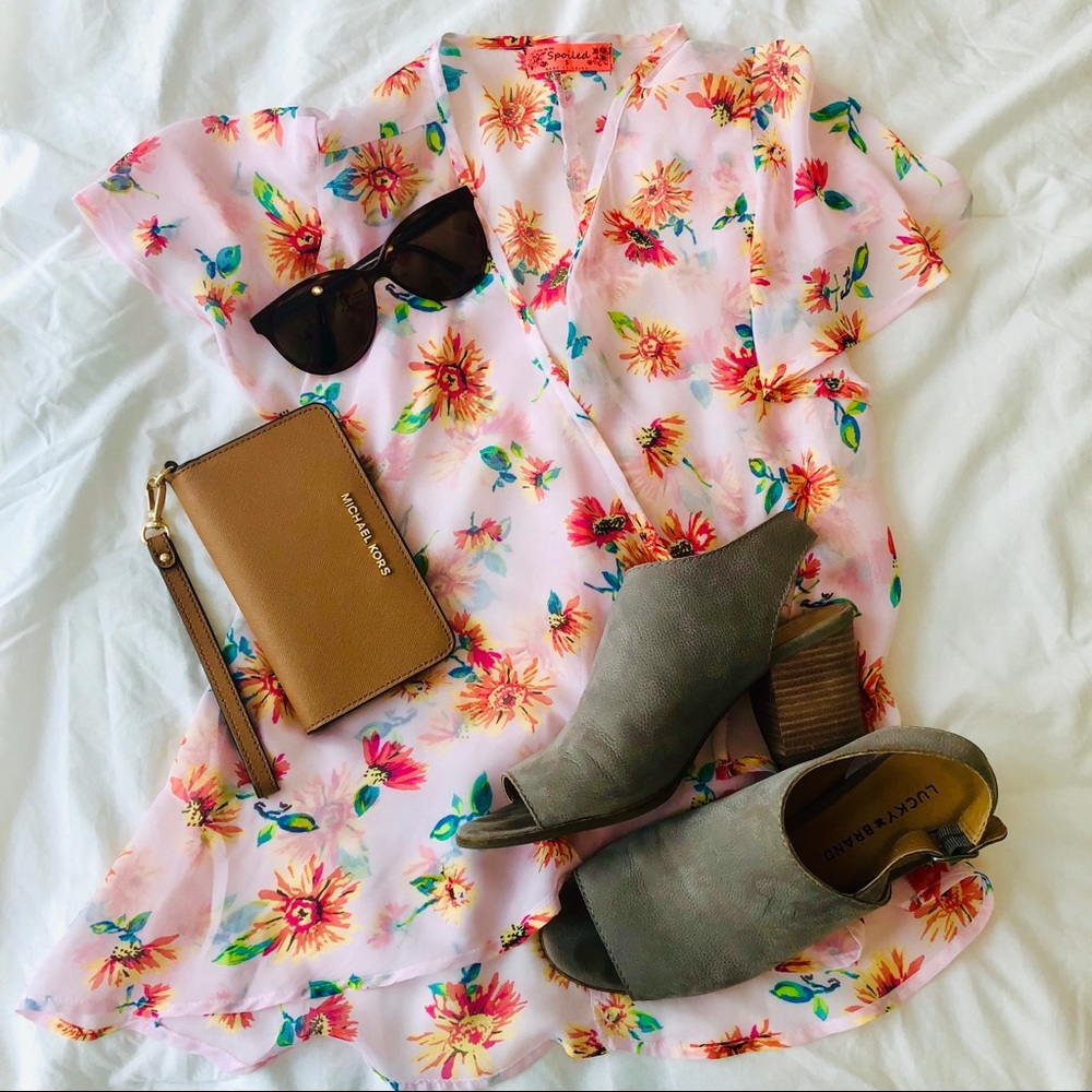 Sheer Kimono Short Sleeve Top